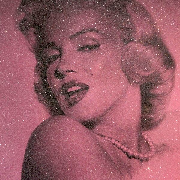 Marilyn Monroe-Pink
